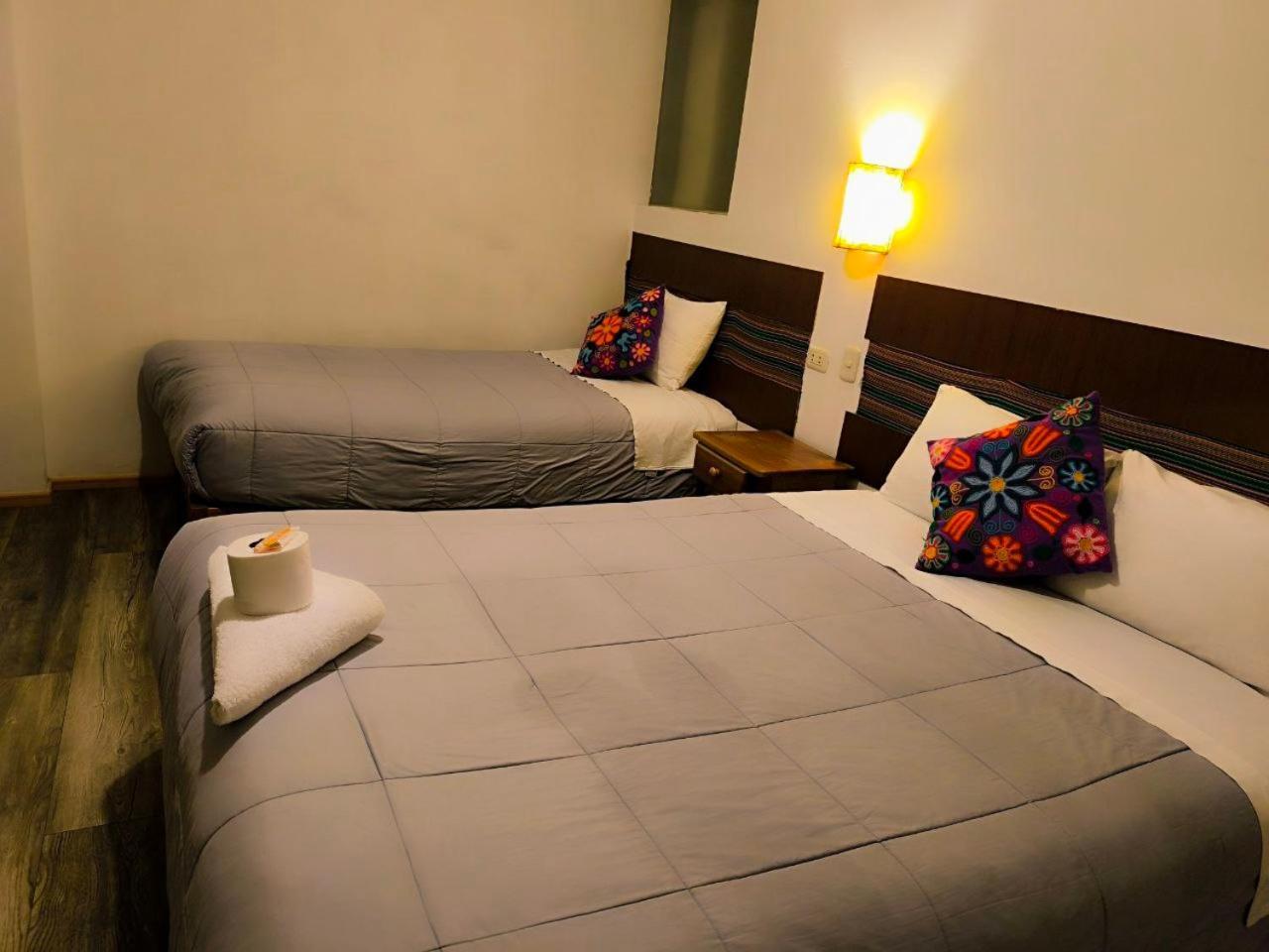 Hostal Balcon De Piedra Urubamba Exteriör bild